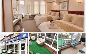 Lily Hotel