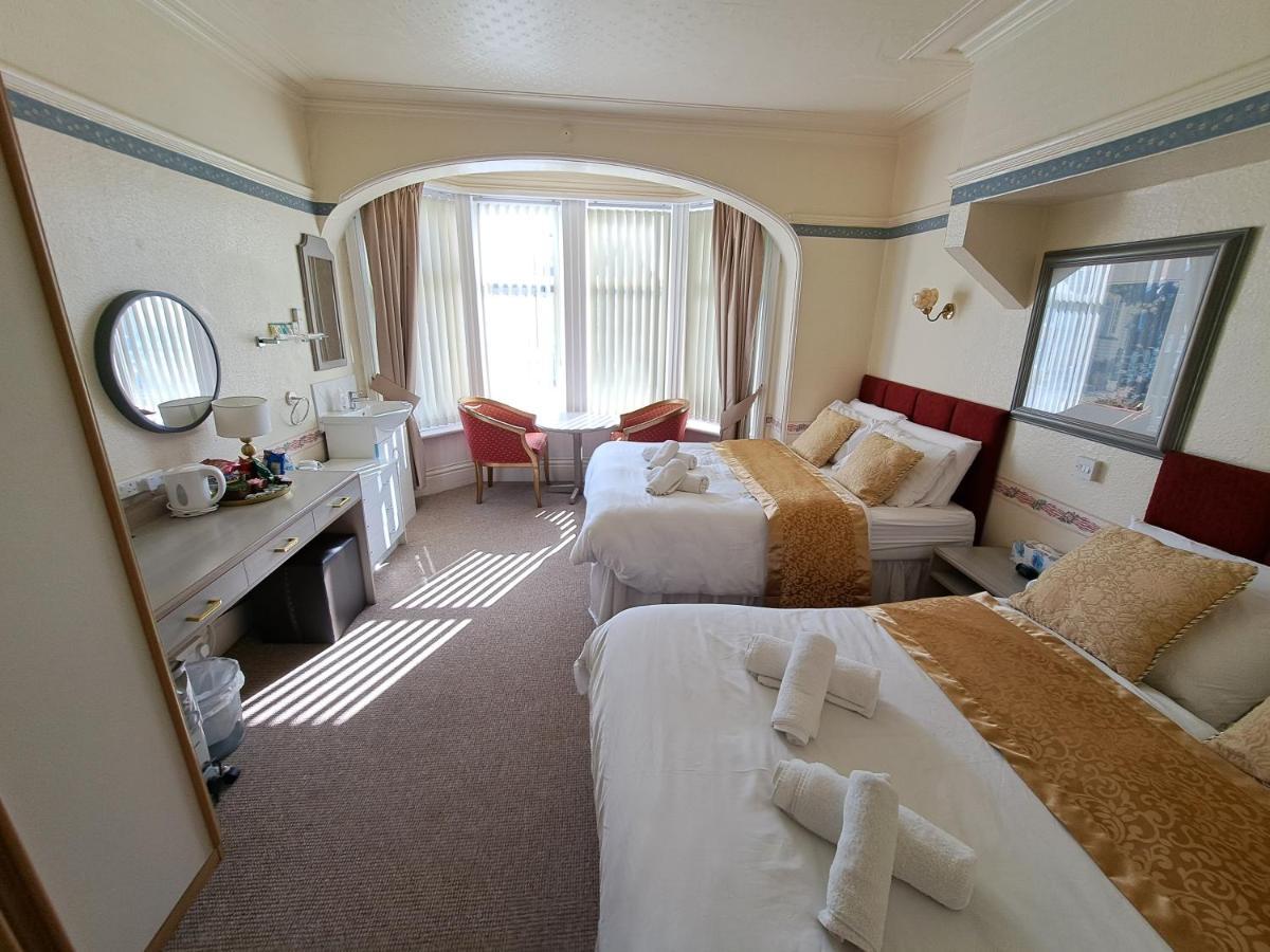 Lily Hotel Blackpool Exterior photo